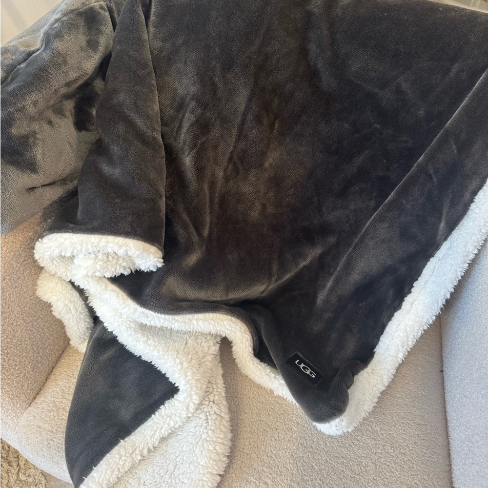 UGG hooded blanket